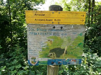 Tocht Stappen Argelès-Gazost - ARGELES-GAZOST chateau et lac d'Arcizans depuis l'Arieulat  faitG - Photo