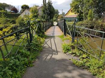 Trail Walking Héricourt - Héricourt - Pierre Plate - Sentier de découverte - Photo