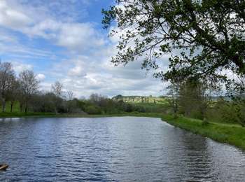 Percorso Marcia Égliseneuve-d'Entraigues - Boucle Egliseneuve d’Entraigue - les cascades  - Photo