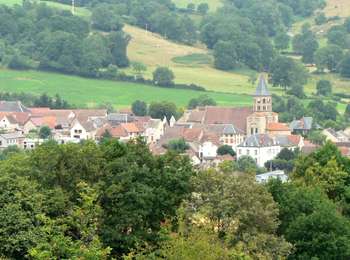 Percorso A piedi Menat - Servant - Photo