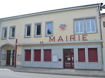 Percorso A piedi Seychalles - La Tour de Courcourt - Photo