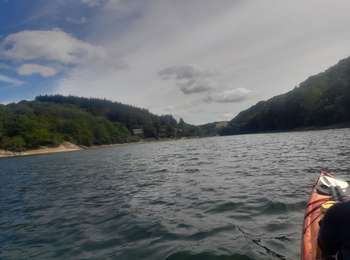 Tocht Kanoën - kajakken Canet-de-Salars - Lac de Pareloup côté est - Photo