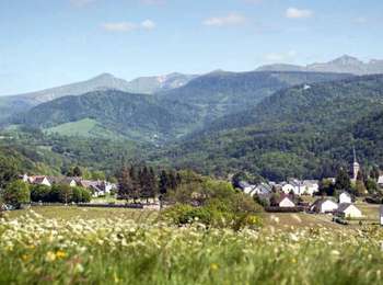 Percorso Marcia Saint-Sauves-d'Auvergne - St_Sauves_Chateauneuf - Photo