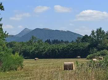 Percorso Marcia Volvic - gr 441 J1 : Volvic -St Ours - Photo