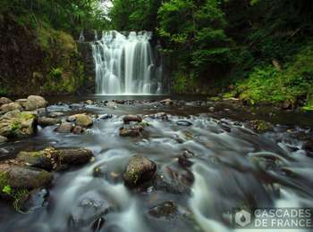 Percorso Marcia Égliseneuve-d'Entraigues - Egliseneuve_Cascades_Entraigues - Photo