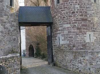 Excursión Senderismo Sombreffe - Ligny - château  - Photo