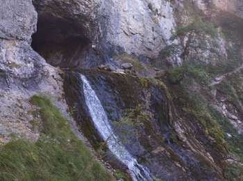 Percorso Marcia Saint-Pierre-de-Chartreuse - tour de la Dent de crolles par des sangles  - Photo