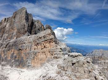 Tocht Via ferrata Tre Ville - refuge Tucket au refuge Alimonta  - Photo
