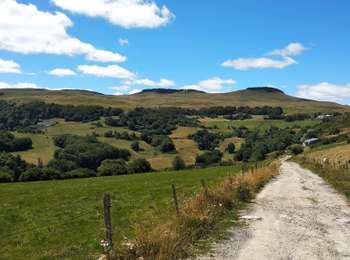 Percorso Marcia Anzat-le-Luguet - signal du luguet à partir du luguet  - Photo