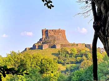 Percorso Marcia Murol - Murol_Grottes_Rajat - Photo