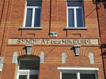 Excursión Senderismo Boussu - Le Grand Hornu - Marcasse - Land van Terrils en Van Gogh - Photo