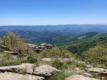 Tour Wandern Riols - Sentier des légendes  - Photo