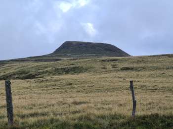 Percorso Marcia Murat-le-Quaire - puy du loup - Photo