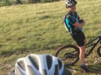 Percorso Mountainbike Belley - Inimond depuis Belley par le chemin forestier - Photo