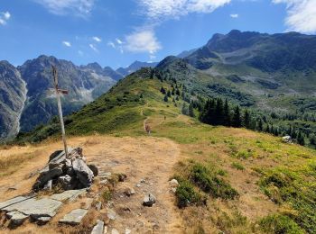 Excursión Senderismo Le Haut-Bréda - Refuge de l'Oule - Croix et Lac du Léat - Photo