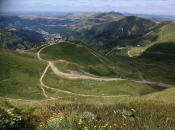Tour Wandern Mont-Dore - Montée au sommet du Puy de Sancy - Photo