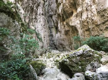 Tour Wandern Aielli - Gole de Celano aller retour 10 Km - Photo