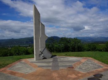 Randonnée Marche Mirmande - Mirmande : Mémorial de la Résistance 13km. - Photo