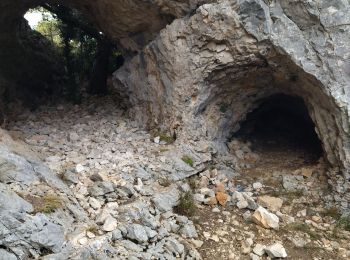 Percorso Marcia Châteaudouble - 26 grotte sarrazin - Photo