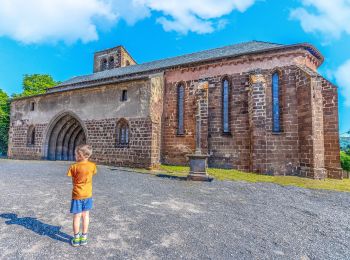 Trail On foot Apchat - La Chaux de Caure - Photo