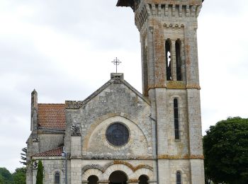 Randonnée A pied Nomdieu - Le Nomdieu, vers le point de vue de l'église de Saint-Lary 8.9 km - Photo
