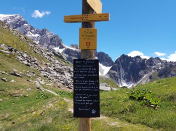 Tour Wandern Planay - Le refuge du Grand Bec - Photo