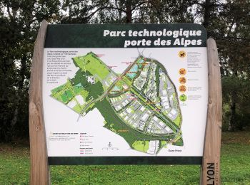 Trail Walking Saint-Priest - St Priest Parc technologique - Photo