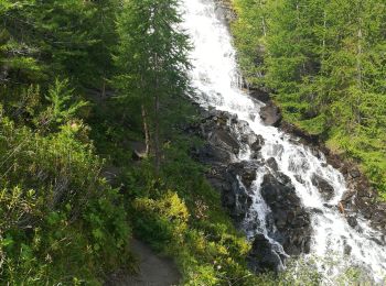 Trail Walking Puy-Saint-Vincent - Les cascades - Photo