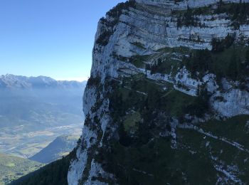 Randonnée Marche Plateau-des-Petites-Roches - Tour Isabelle - Photo