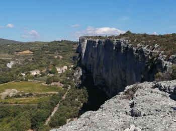 Randonnée Marche Lioux - la falaise de la madelaine - Photo