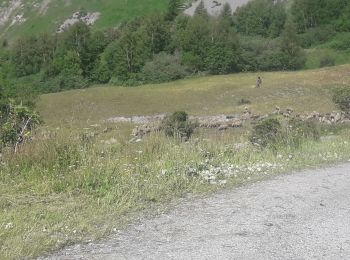 Tour Wandern Saint-Martin-de-la-Porte - Charbutan - grand Perron des encombres - Photo