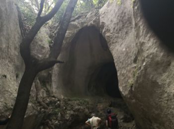 Randonnée Marche Murs - les grottes de Bérigoule - Photo