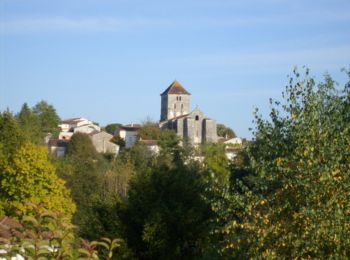 Tocht Stappen Saint-Césaire - La Vallée du Coran - St Bris des Bois - Photo