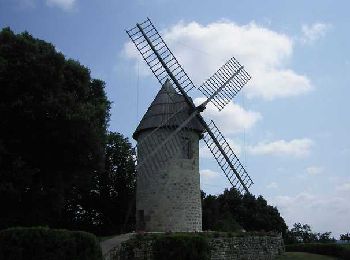 Randonnée Marche Montpezat - Montpezat-d'Agenais, le circuit du moulin à vent - Pays de la vallée du Lot - Photo