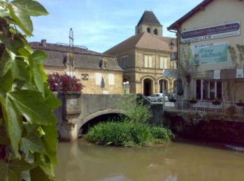 Percorso Marcia Sauveterre-la-Lémance - Sauveterre, à la découverte du musée de la préhistoire - Pays de la vallée du Lot - Photo