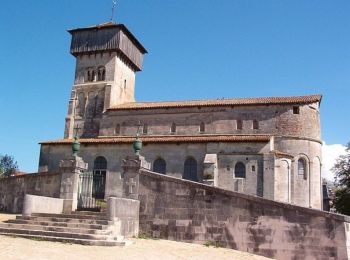 Tour Wandern Dugny-sur-Meuse - L'église fortifiée et les châteaux - Dugny-sur-Meuse - Photo