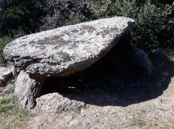Tour Wandern Ansignan - trillas dolmens - Photo