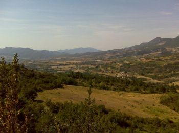 Tocht Stappen Bésignan - Autour du rocher des Mieyes - Besignan - Photo