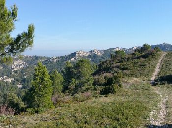 Trail Walking Les Baux-de-Provence - le val d'enfer  - Photo