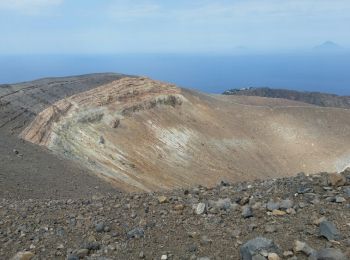 Percorso Marcia Lipari - cratere Volcano - Photo