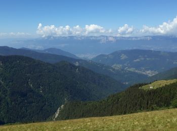 Tour Wandern Allevard - Col de claran par le refuge de la Pierre du Carré - Photo