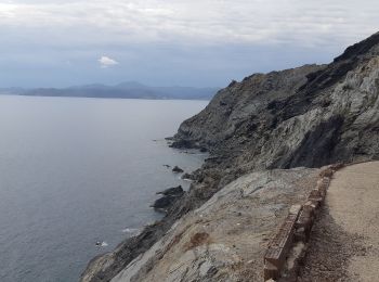 Trail Walking Portbou - Monument walter benjamin port bou - Photo