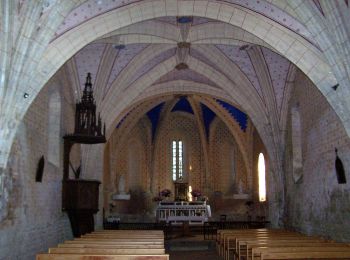 Percorso A piedi Pompogne - Pompogne, le clocher et le pin - 12.3 km - Photo