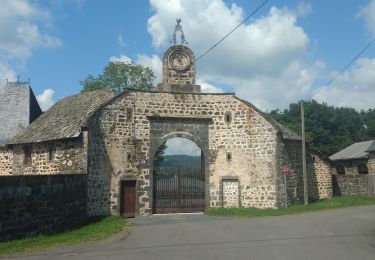 Tocht Stappen Pontgibaud - Chazaloux - Photo