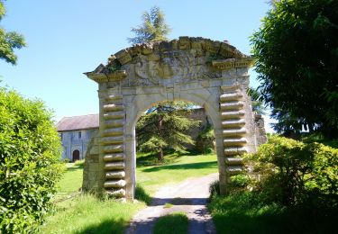 Tocht Stappen Artannes-sur-Indre - Artannes-sur-Indre - les Mattés - 19.5km 260m 4h10 - 2020 05 18 - Photo