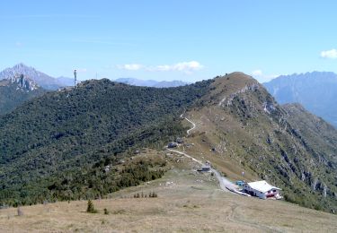 Percorso A piedi Eupilio - Attraversata - Monte Pesora - Monte Cornizzolo - Rifugio S.E.C. Marisa Consigliere - Photo