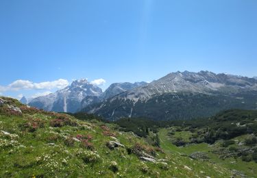 Excursión Senderismo Cortina d'Ampezzo - Lago Grande Fosse & rifugio Biella - Photo