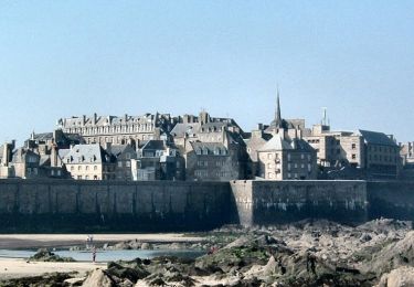 Randonnée A pied Saint-Malo - les remparts de St Malo 35 - Photo