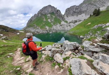 Randonnée Marche La Chapelle-d'Abondance - CORNETTES DE BISE: LAC DE DARBON - Photo