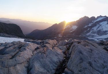 Excursión A pie Vermiglio - Sentiero alpinstico attrezzato 